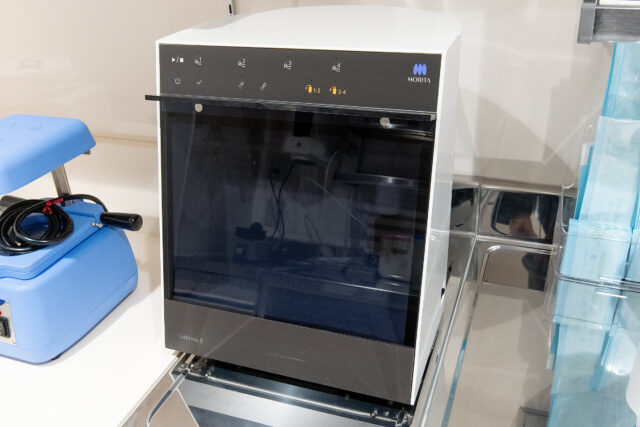 ハンドピース用オイル注油器